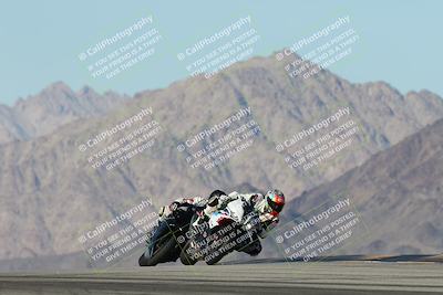 media/Dec-01-2025-Moto Forza (Mon) [[2daa91e15f]]/1-Advanced Group/Session 4 Turn 9/